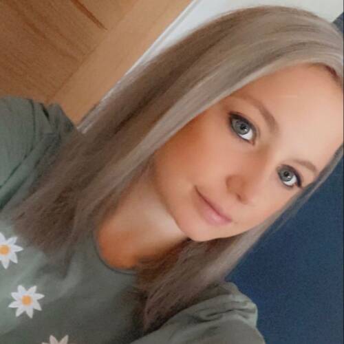 Leanne — portrait